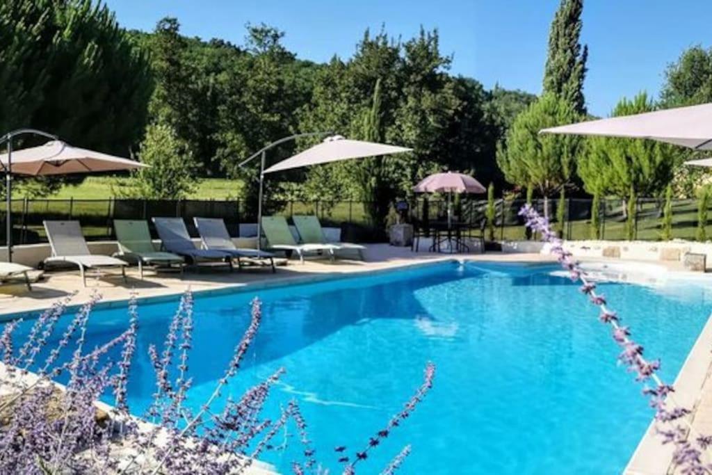 La Forge, Le Banquet Aux Eyzies Villa Les Eyzies ภายนอก รูปภาพ